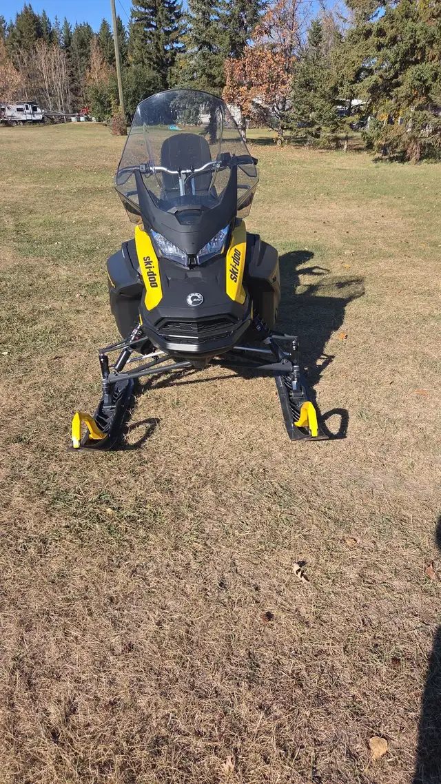 2025 SKIDOO EXPEDITION 600EFI SPORT 154 -$137 BI-WEEKLY! in Snowmobiles in Delta/Surrey/Langley - Image 5