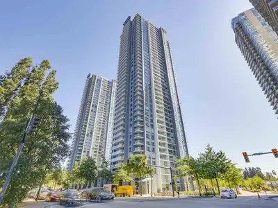 503-13696 100 Avenue Welcome to Park Avenue East & West! Developed by Concord Pacific, this prominen...