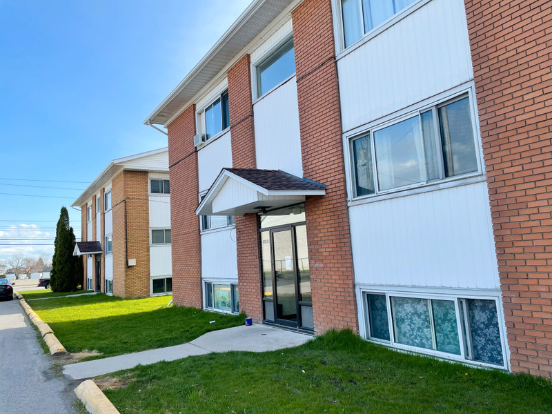 2 Bedroom Apartment in SSM Hemlock Place Long Term Rentals Sault