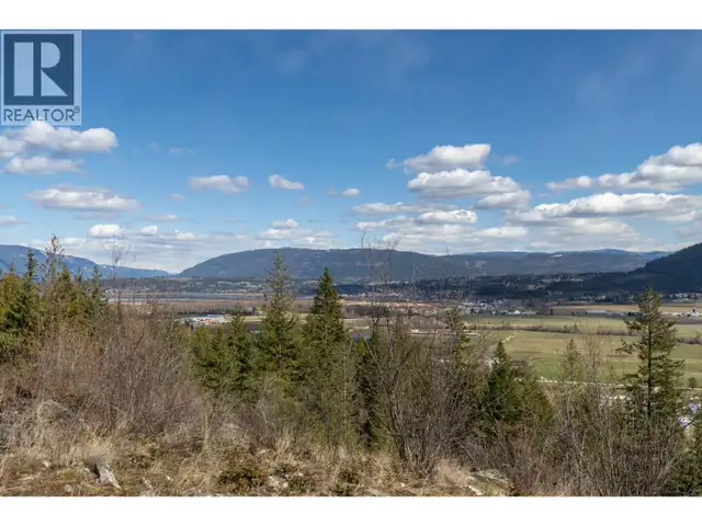 1500 Street SW Salmon Arm, British Columbia in Land for Sale in Kamloops - Image 7