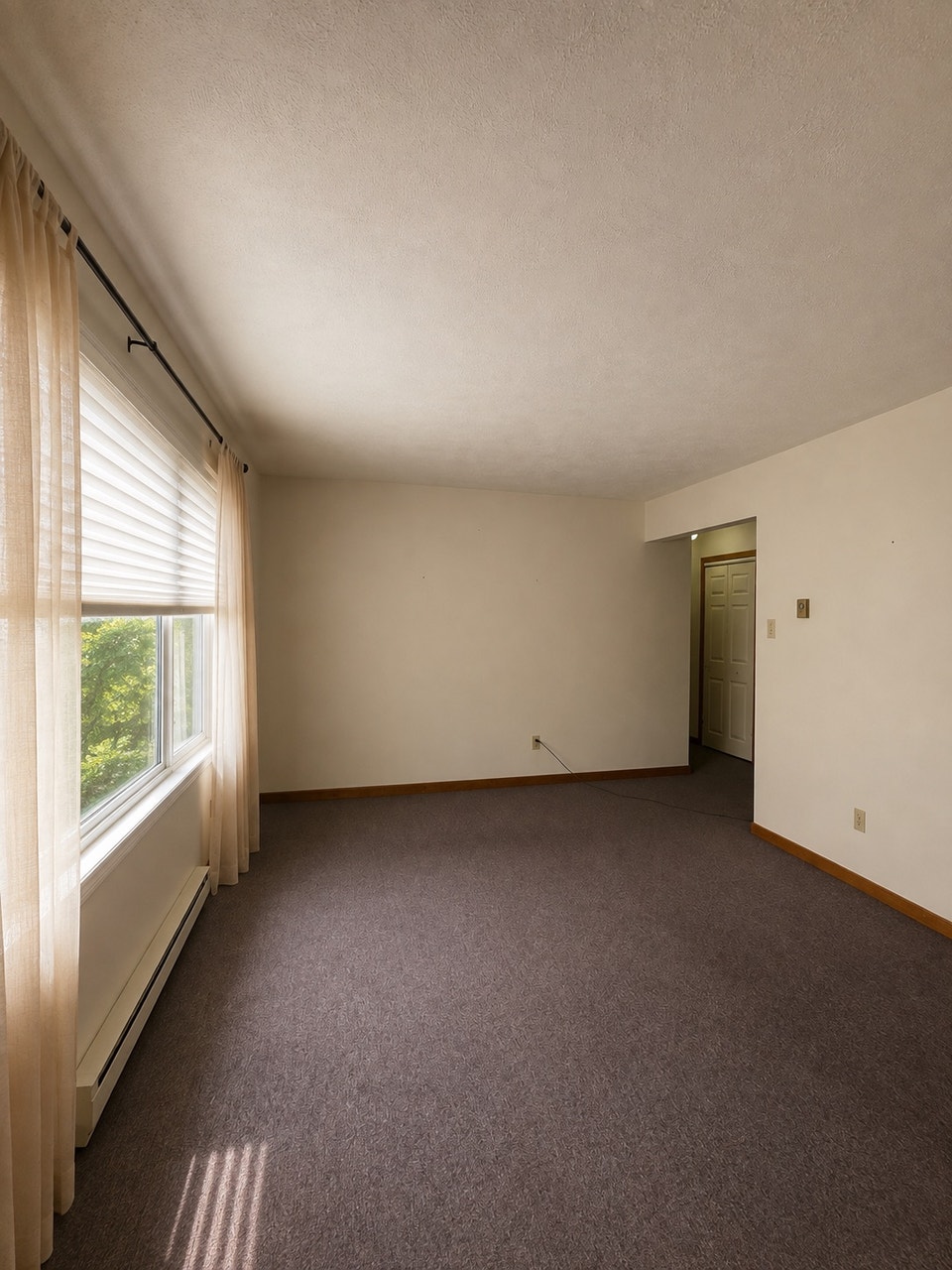 2 Bedroom for Rent on Lake St 3