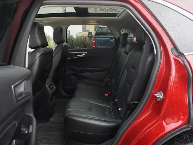 2020 Ford Edge in Cars & Trucks in Penticton - Image 21