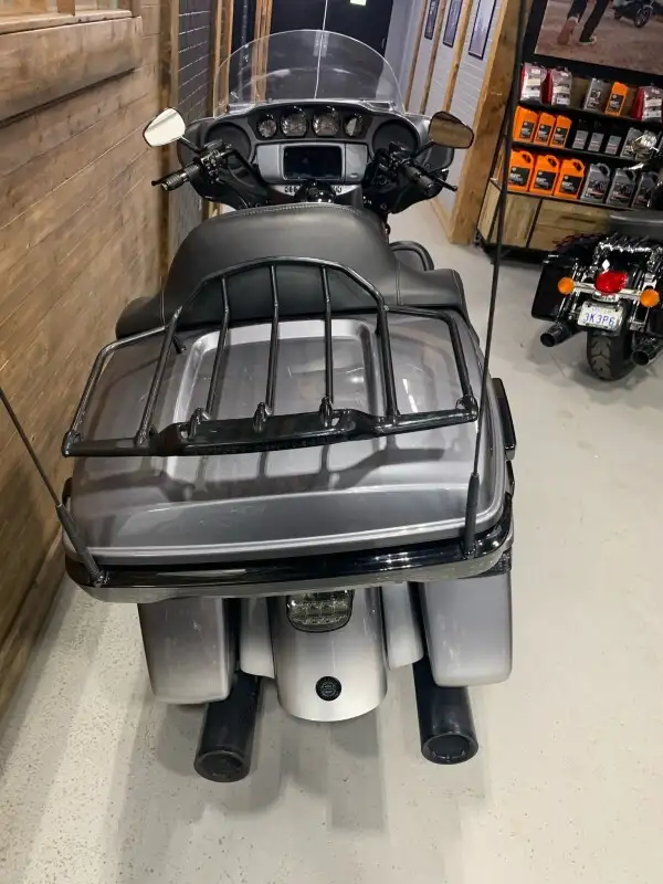 2019 Harley-Davidson CVO Limited in Street, Cruisers & Choppers in Oshawa / Durham Region - Image 17