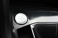 Leather, Apple Carplay, Push button start, Remote start and more!! Kijiji Engine: 4 Cylinder Engine... (image 6)
