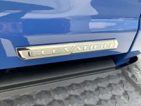 AMVIC Licensed Dealer The 2025 GMC Canyon Elevation Crew Cab 4WD in Rapids Metallic delivers bold of... (image 6)