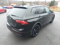 R-Line Black Edition 4Motioin All Wheel Drive Leather Interior Panoramic Sunroof Digital Cockpit App... (image 4)