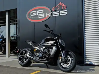 Demo Sale The new Ducati XDiavel V4 challenges every convention, bringing that unmistakable Ducati D...