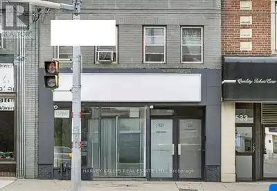 AMAZING RETAIL STOREFRONT on Eglinton Way/ Servicing Forest Hill, Allenby and Chaplin Estates/ Busy...
