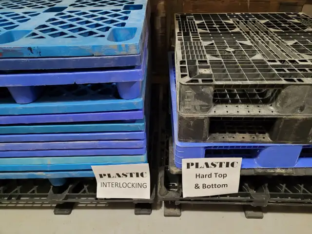 DRY PALLETS stored indoors PLASTIC and WOOD SKIDS pallet skid in Other in Mississauga / Peel Region - Image 11