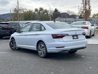 One Owner - Sunroof - Heated & Ventilated Front Seats - Keyless Ignition - Remote Start Refined and... (image 2)