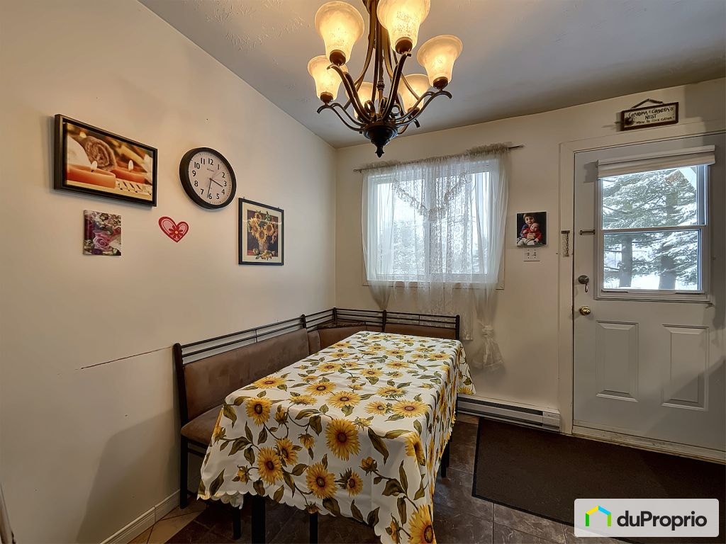 $342,400 - Townhouse for sale in Sherbrooke (Mont-Bellevue) — photo 3