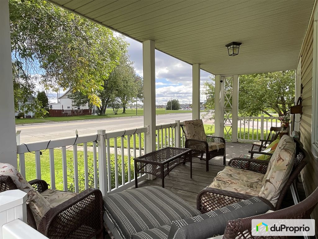 $355,000 - 2 Storey for sale in Jonquière (Arvida) — photo 3