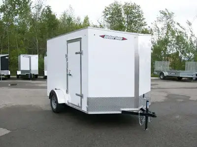 Remorque neuve WERBERLANE 7' x 10' v-nose 1 essieu 6'.6'' de haut interieur plywood 3/4 plancher lum...