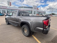 3.5 L V-6 engine with 4x4 drive for all-terrain capability - Adaptive Cruise Control and Lane Depart... (image 4)