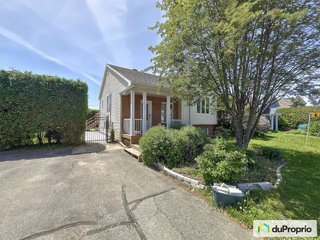 $359,000 - Bungalow in Trois-Rivières (Trois-Rivières-Ouest) — photo 1