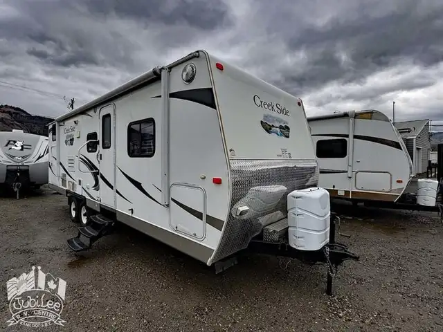 2011 ,Creeside,Outdoors RV 26BKS in Travel Trailers & Campers in Kamloops - Image 2