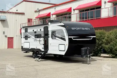 The 2026 K-Z Sportsmen SE 241BHKSE is a great choice for families on the go. This double bunk floorp...