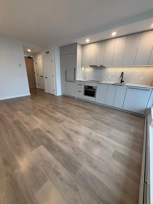409-13685 102 Avenue in Long Term Rentals in Delta/Surrey/Langley - Image 5