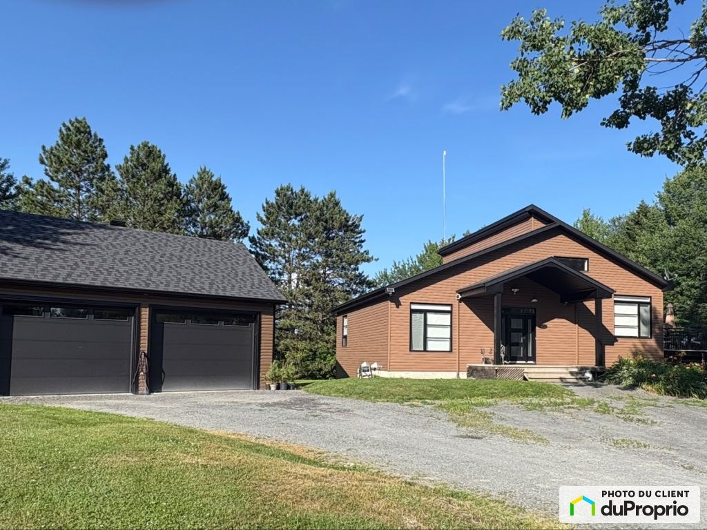 $949,000 - Acreage / Hobby Farm / Ranch for sale in Lefebvre — photo 2