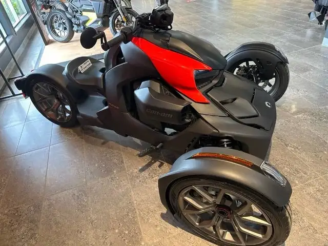 2024 CAN-AM Ryker 600 ACE in Sport Touring in Lanaudière - Image 3