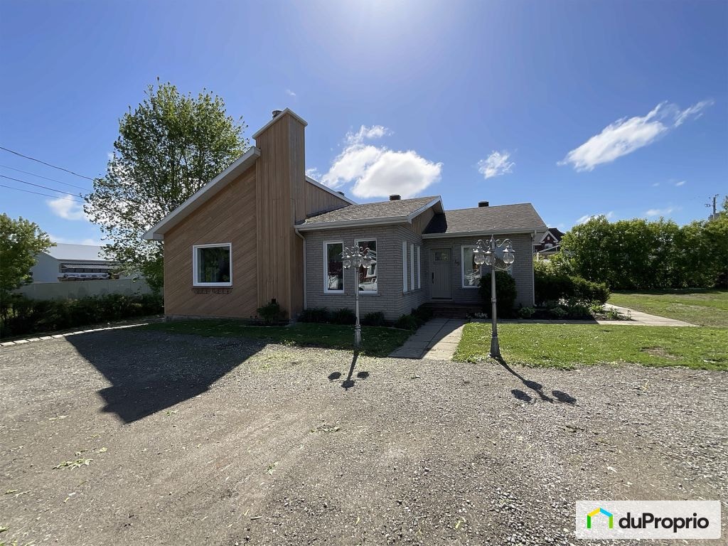 $419,000 - Bungalow for sale in Ste-Perpetue — photo 1