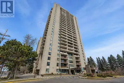 Welcome to this bright and stylish 1-bedroom condo, perfect for first-time buyers, investors or down...