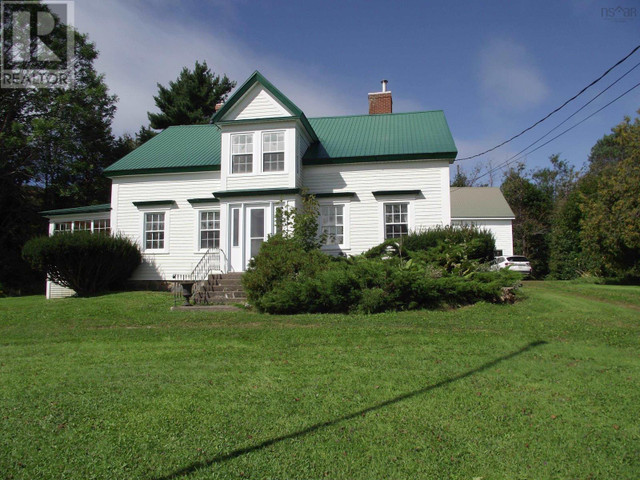 80 Fort Point Road Weymouth North, Nova Scotia in Houses for Sale in Yarmouth - Image 2