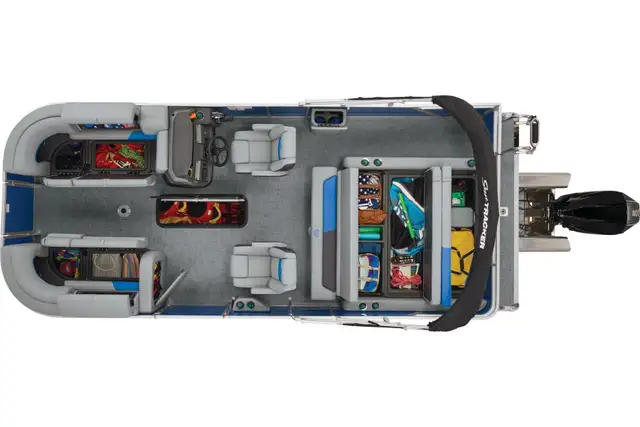 2026 Sun Tracker Party Barge RF 22 XP3 TRITOON-pontoon boat in Powerboats & Motorboats in Vernon - Image 7