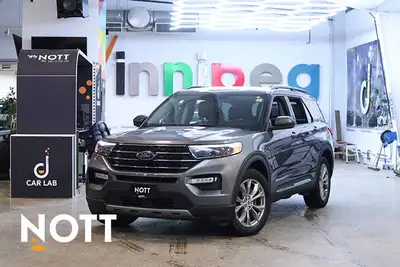 Key Features: Power adjustable front seats, tri-zone automatic climate control, heated front seats,...
