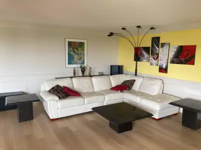 Spacious 2-Bed + Hydro/Heat/Water/Laundry Incl (114 St)