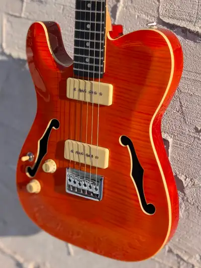 Guitare, guitar, gauchère, left handed, lefty, LH de style Thinline Telecaster Lutherie No.37. Picku...