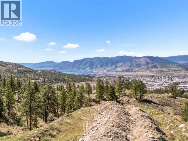 138 SALIKEN Drive Penticton, British Columbia in Houses for Sale in Penticton - Image 5