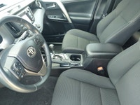 XLE Trim All Wheel Drive Sunroof Back Up Camera Heated Seats Heated Steering Wheel Power Liftgate Bl... (image 9)