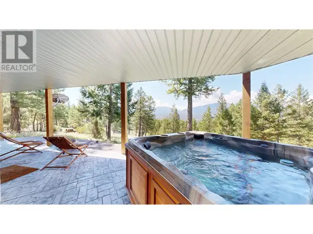 8161 93/95 Highway Radium Hot Springs, British Columbia dans Maisons à vendre dans Cranbrook - Image 32