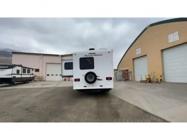 2023 Thor Motor Coach Four Winds 24F in RVs & Motorhomes in Kamloops - Image 9