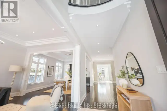 141 Connaught Avenue Toronto (Newtonbrook West), Ontario, photo 3 of 4