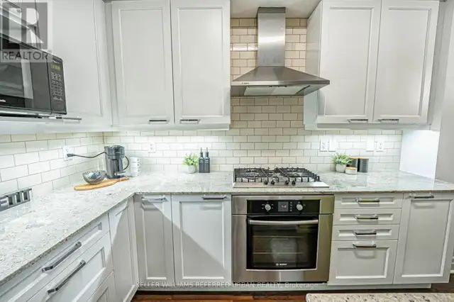 67 PLEASANT BOULEVARD Toronto (Rosedale-Moore Park), Ontario in Condos for Sale in City of Toronto - Image 15