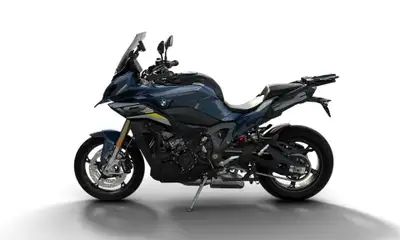 2025 BMW S1000XR Come and meet our experts at Gabriel BMW Moto / Moto International, your dealer in...