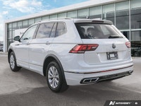 * PARK DISTANCE CONTROL (FRONT & REAR) * AREA VIEW 360 * LIGHT ASSIST * ADAPTIVE FRONT HEADLIGHTS *... (image 2)