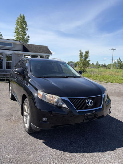 VARS AUTO SALES LTD 6175 Rockdale Rd Vars ON K0A3H0 Safety Inspection Included Clean Carfax Provided...