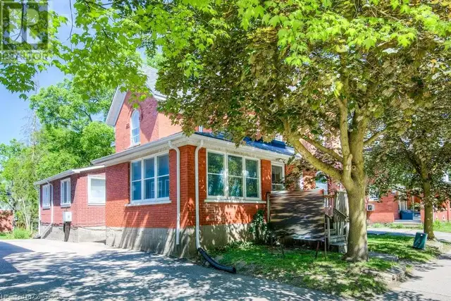 126 ALBERT Street Waterloo, Ontario62863788833282121