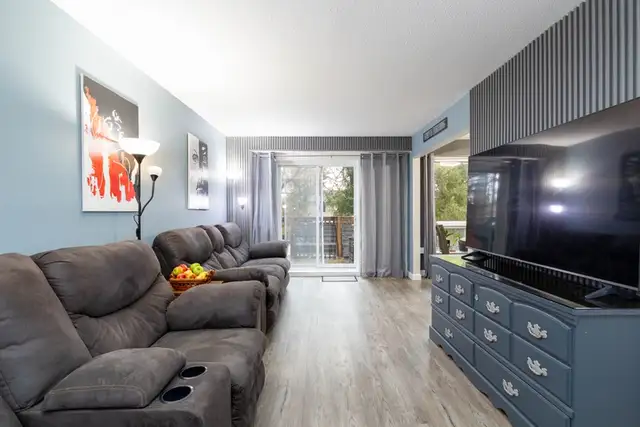Beautiful 3 Bed, 3 Bath Detached on Home on Chaucer Cres. in Long Term Rentals in Barrie - Image 8