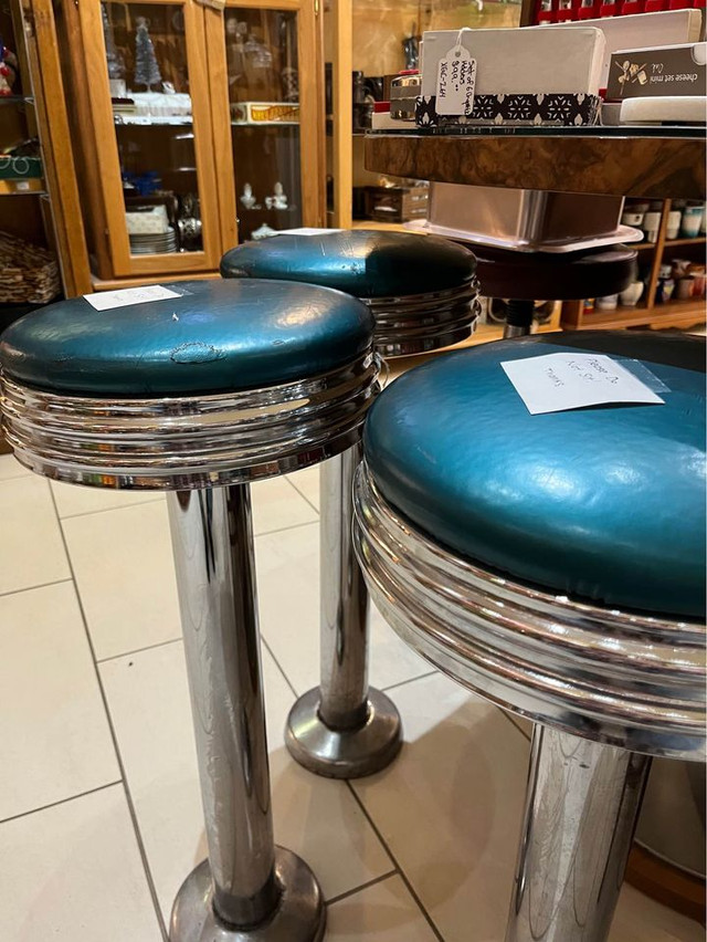 Vintage ice cream parlor stools! in Arts & Collectibles in Calgary - Image 3