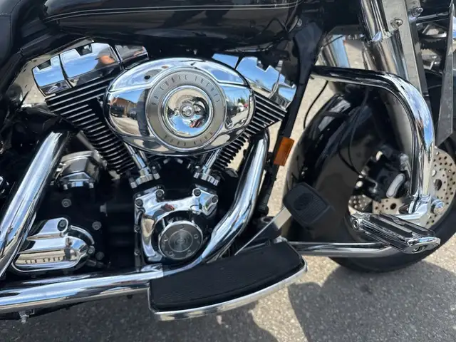 2007 Harley-Davidson Road King ~ ROAD KING ~ 96CI ~ V&H ~ CANADI in Sport Touring in City of Toronto - Image 27