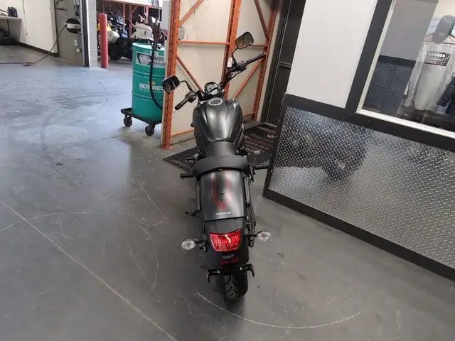 2025 Kawasaki Vulcan S Metallic Matte Graphite Gray in Street, Cruisers & Choppers in Calgary - Image 11