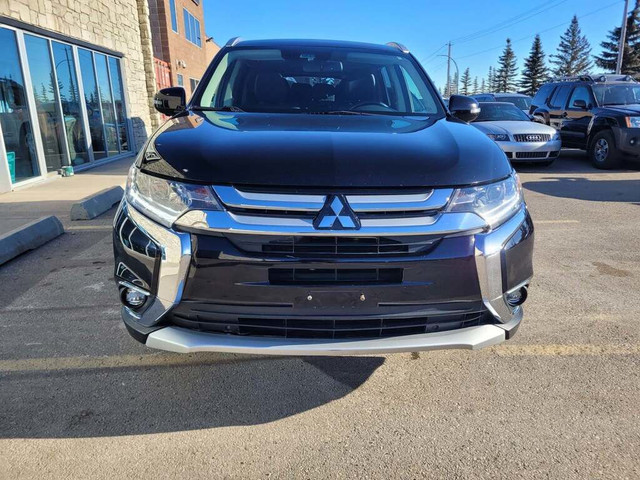 2017 Mitsubishi Outlander S-AWC/4X4/GT/LEATHER/SUNROOF/BACK UP C in Cars & Trucks in Calgary - Image 3