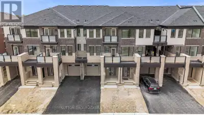 48 ELMER MOSS AVENUE Caledon, Ontario