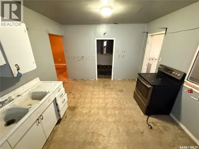 121 1st AVENUE W Shaunavon, Saskatchewan in Houses for Sale in Swift Current - Image 16