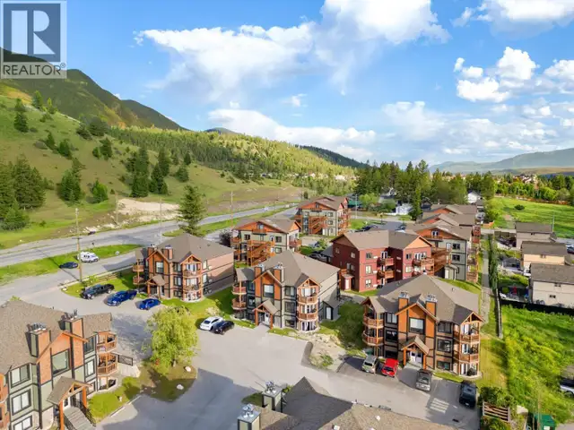7307 PROSPECTOR Avenue Unit# 202 Radium Hot Springs, British Col in Condos for Sale in Cranbrook - Image 4
