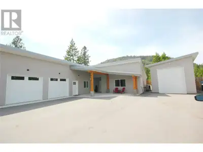 Custom Built 2022 Rancher in Westshore Estates | Oversized Garage | Detached Shop | RV Parking Disco...